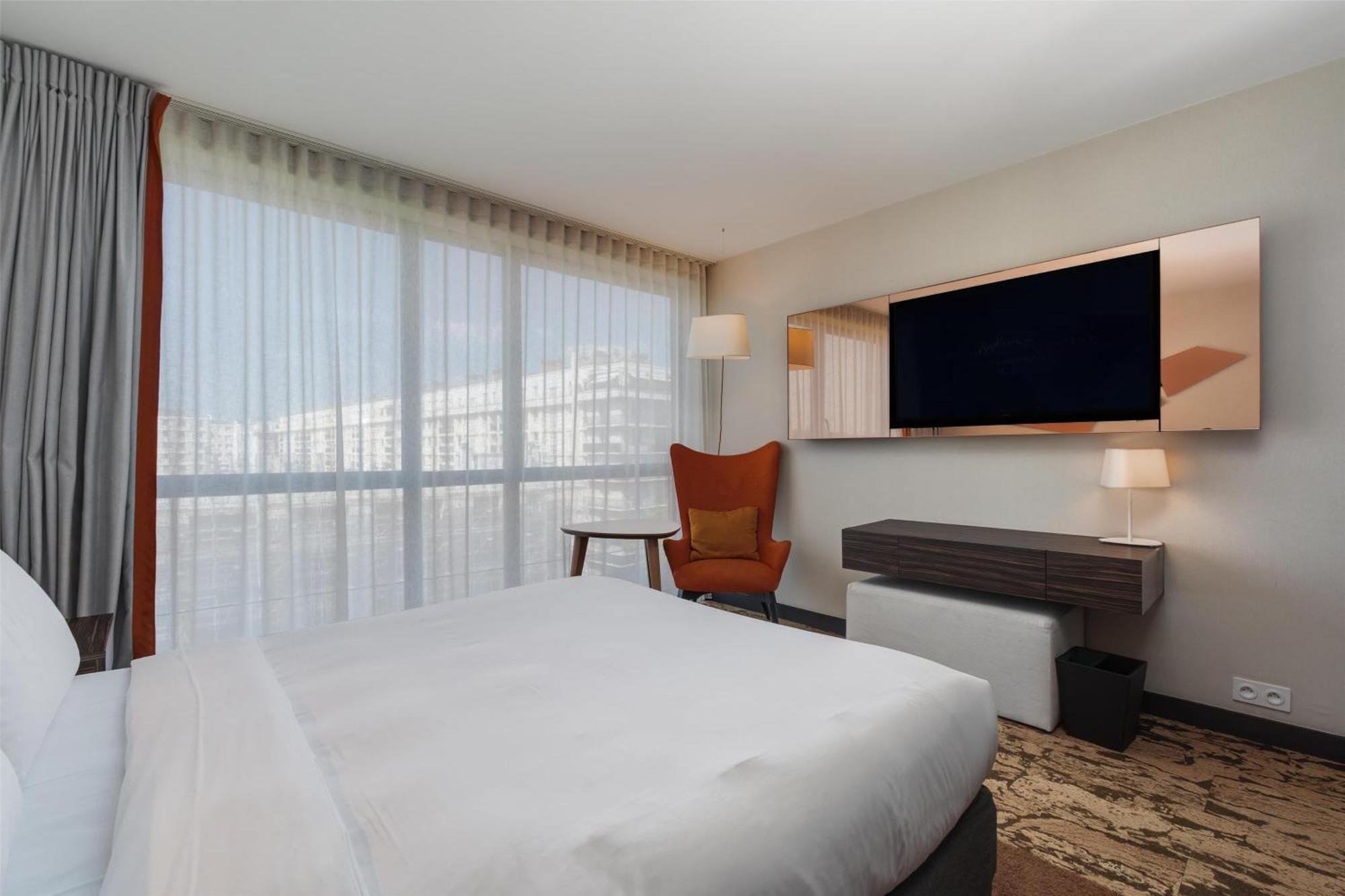 Radisson Blu Hotel, Paris Boulogne ภายนอก รูปภาพ