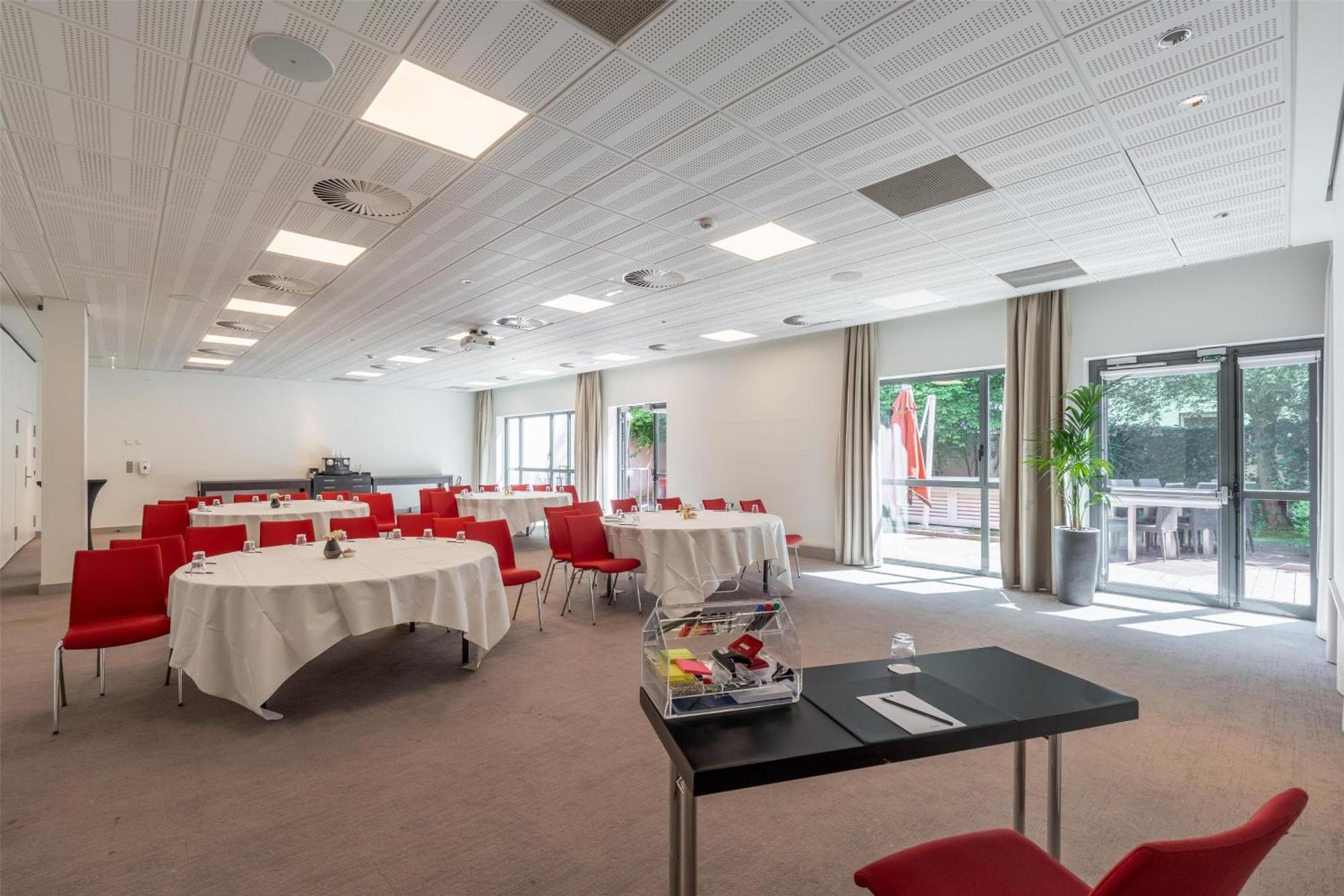 Radisson Blu Hotel, Paris Boulogne ภายนอก รูปภาพ
